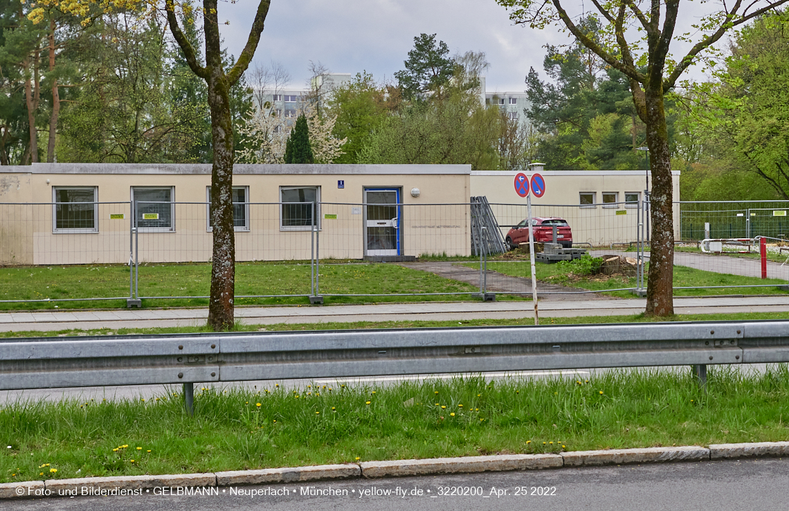25.04.2022 - Baustelle am Haus für Kinder in Neuperlach